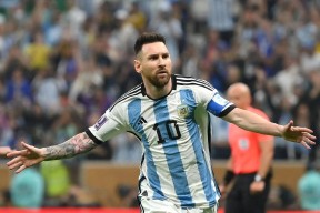 包含梅西遭遇十二持续失利，塞尔维亚队教练压力巨大！观众掌声雷动的词条-九游登录